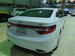 هیوندای ازێرا